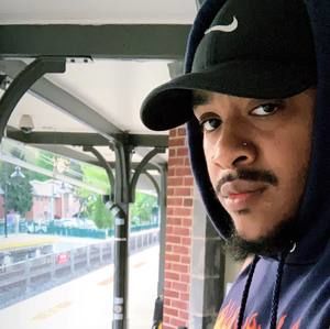 Meet your Posher, Dustin